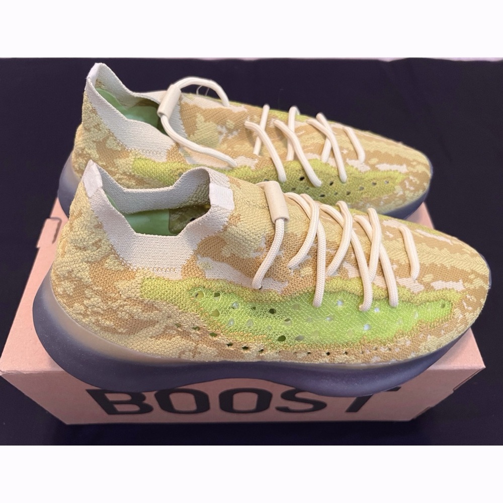 NIB Adidas Yeezy 380 Boost Slip On Hylte Green Yellow Highlight Size 10